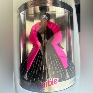 Barbie Happy Holidays Special Edition African American Barbie 1998